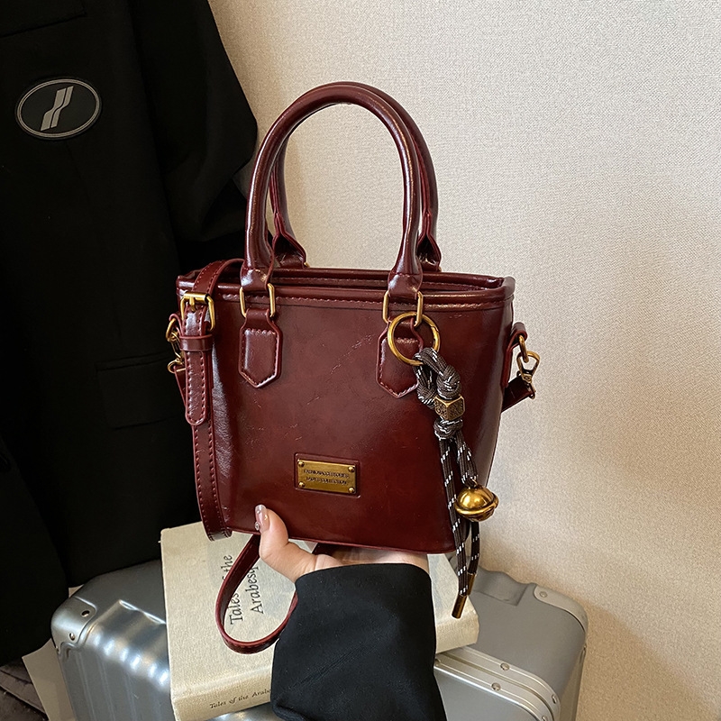 Luxury Bag 2025 Free Designer Bags Durable And Sturdy Comfortable Handheld Coffee Black For Ladies' Daily Versatility