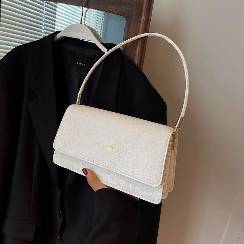 Underarm Stick Women's New Style French Small Fashion Shoulder Crossbody Bag, Stylish And Versatile Chain Bag