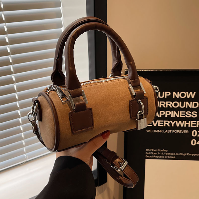 Free shipping 2025 New Single Shoulder Bag for Women black brown Matte Boston Cylinder Bag crossbody handbag