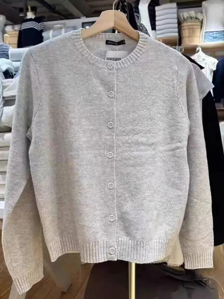 Vintage Streetwear Allmatch Sweater Cardigan Woman Autumn Gray Simple Long Sleeve Coat Round Neck Single BreastedSweaters 241220