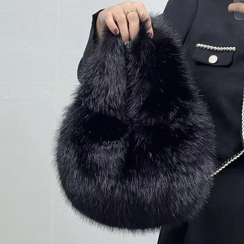 Fashion Soft Plush Half Moon Bags for Women Fluffy Faux Fur Lady Handbags Small Tote Female Winter Purses 241213