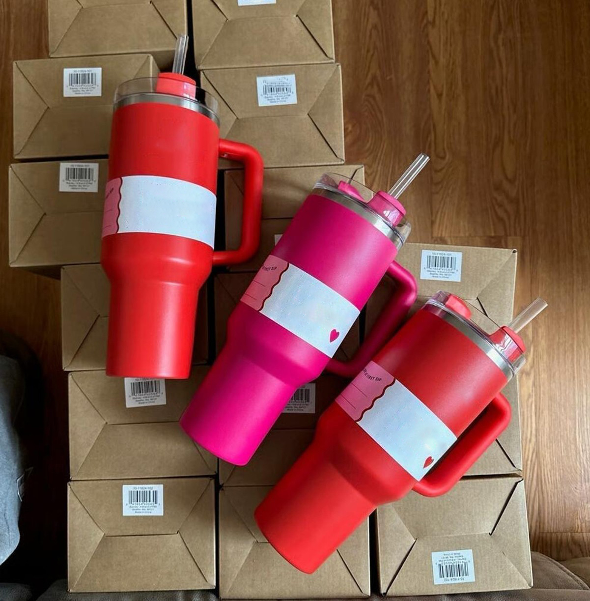 US warehouse Cobranded Light Blue Spring Winter Cosmo Cups 40oz Stainless Steel Tumblers with handle Lid And Straw Flamingo Pink Parade Travel Car mugs GG1223