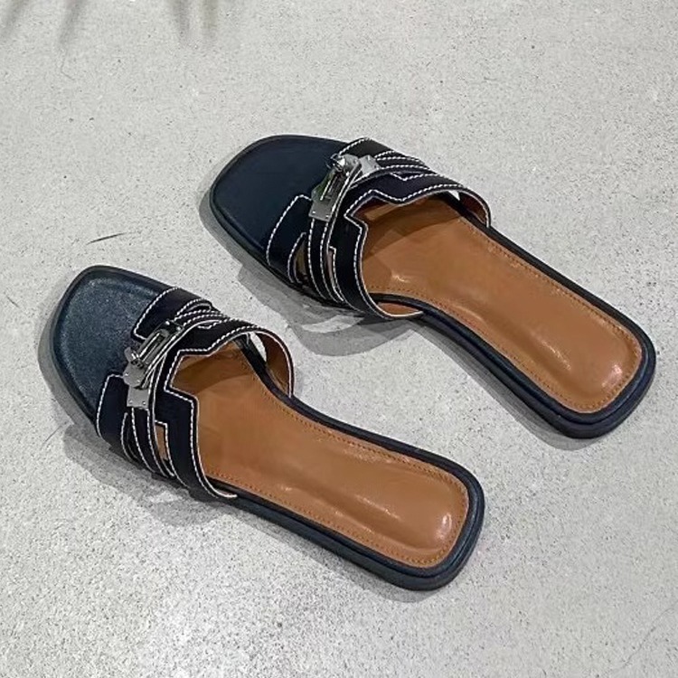Free Shipping new slippers designer slides womans flat sandals Square Toes Sier lock buckle patent Slipper outdoor woman shoes szie 36-41