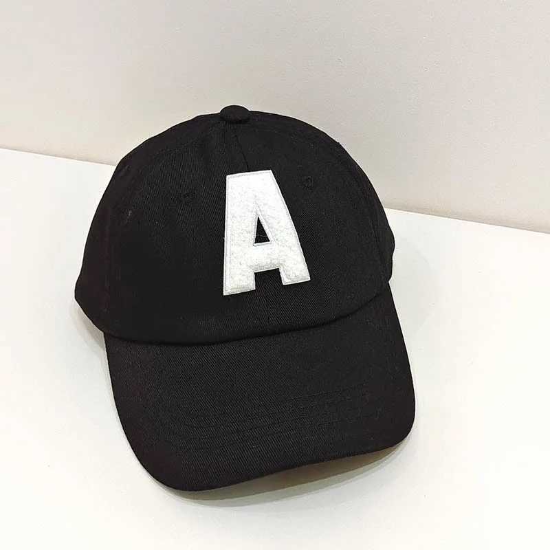 Caps Hats Korean alphabet Embroidered childrens baseball cap candy color summer baby boy girl sun hat adjustable childrens beach hat H241223
