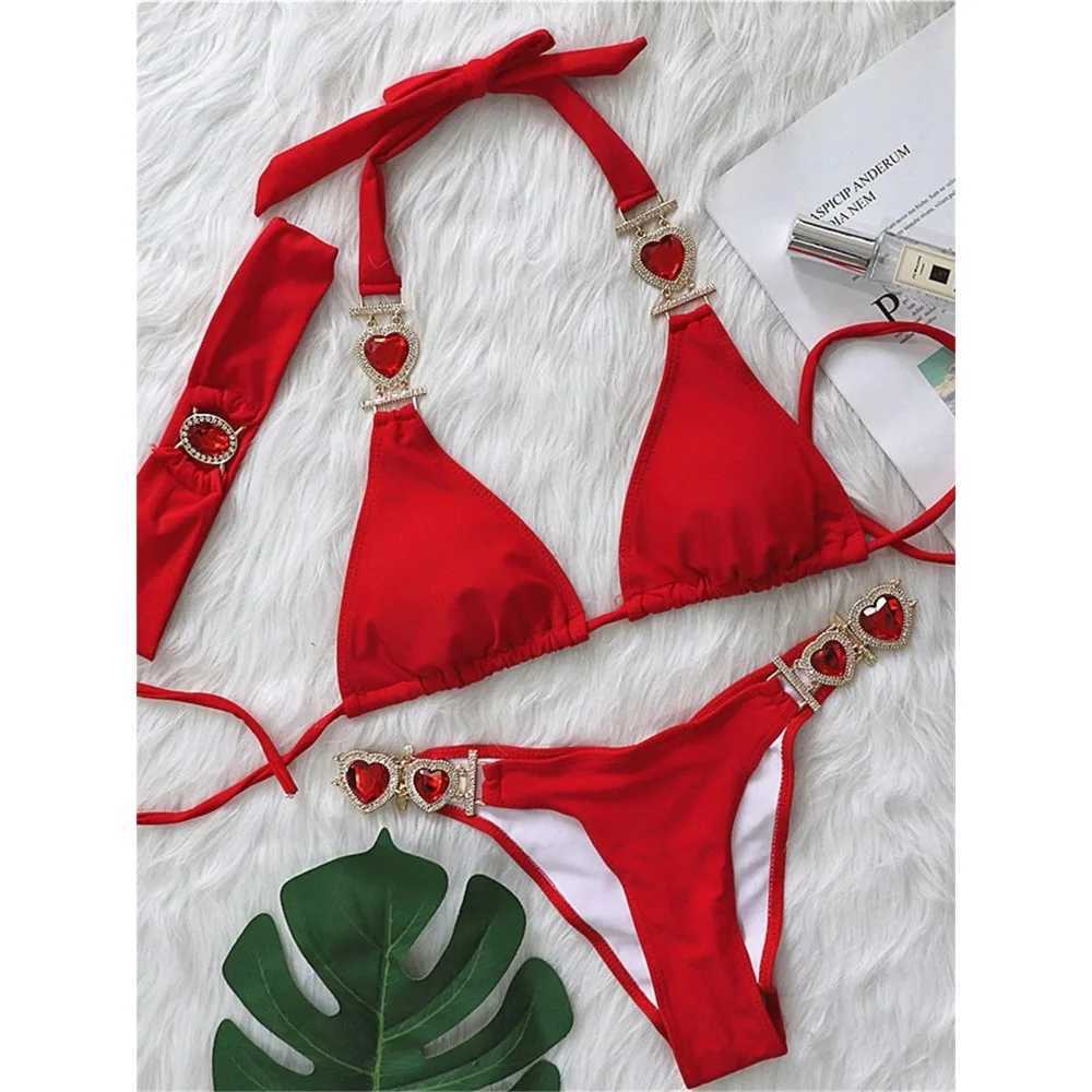 Sexy Rhinestones Bikini 2024 Mujer Women Solid Red Glitter Diamond Thong Swimwear Metal Chain Bathing Suit Band 3 Piece SwimsuitXJ241223