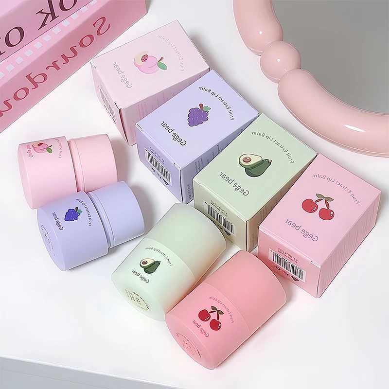 Gege Bear Fruit Extract Lip Balm Moisturizing and Anti-Cracking Lip Gloss in Autumn and WinterXJ241223