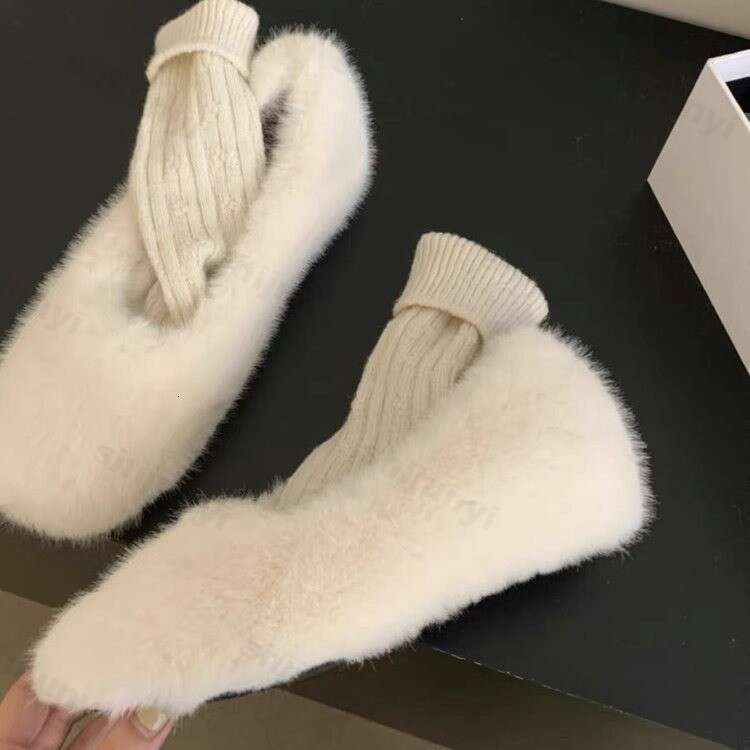 Winter Women Keep Warm Plus Veet Flats New Fashion Fur Slip on Casual for Women Light Walking Shoes atos De Mujer