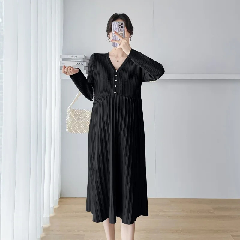 Pregnant Dresses Womens Spring Fashionable V-neck Woolen Maternity Clothes Elegant Chic Solid Color Korean Style 241223