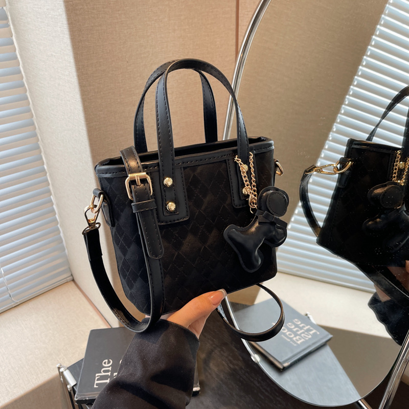 2025 Summer New Mini Handbag Fashion Designer Shoulder Bag Women s Square Simple Solid Color Handbag Wallet Cosmetics Storage Bag Crossbody Bag