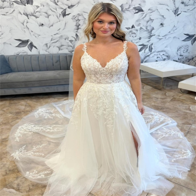 Exquiste Boho Wedding Dresses Spaghetti Straps Lace Romantic Rustic Country Bridal Gowns Tulle A Line V Neck Court Train Garden Bride Dress Vestio De 