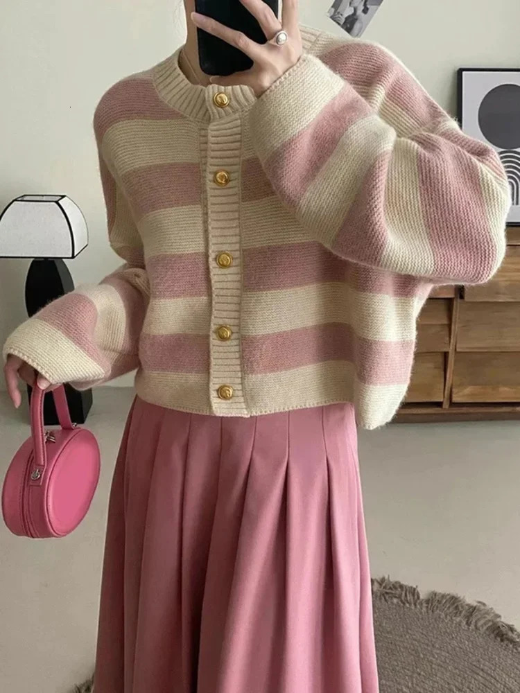 Korean fashion sweater cardigan women knitted striped autumn winter long sleeve loose short cardigans female casual tops 241220