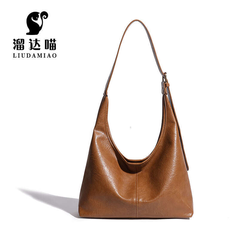 Winter New Fashion Trend Large Capacity Tote Retro Casual Shoulder Trendy Commuting Bag
