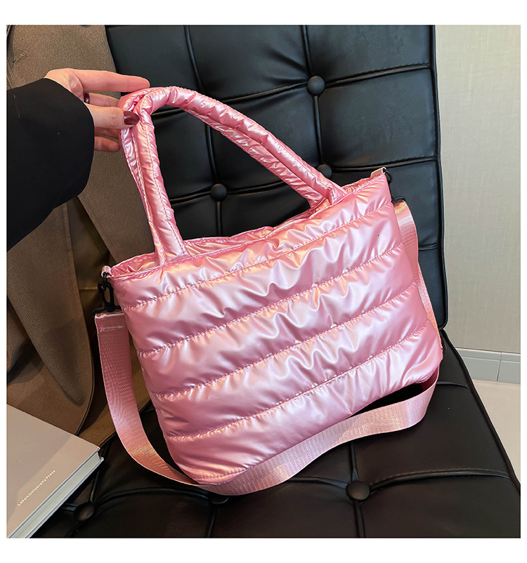 Designer Solid Color Large Capacity Women's Handbag New Multifunctional Bag Casual Bag Down Cotton Jacket Shoulder Bag Lightweight Outdoor Bag