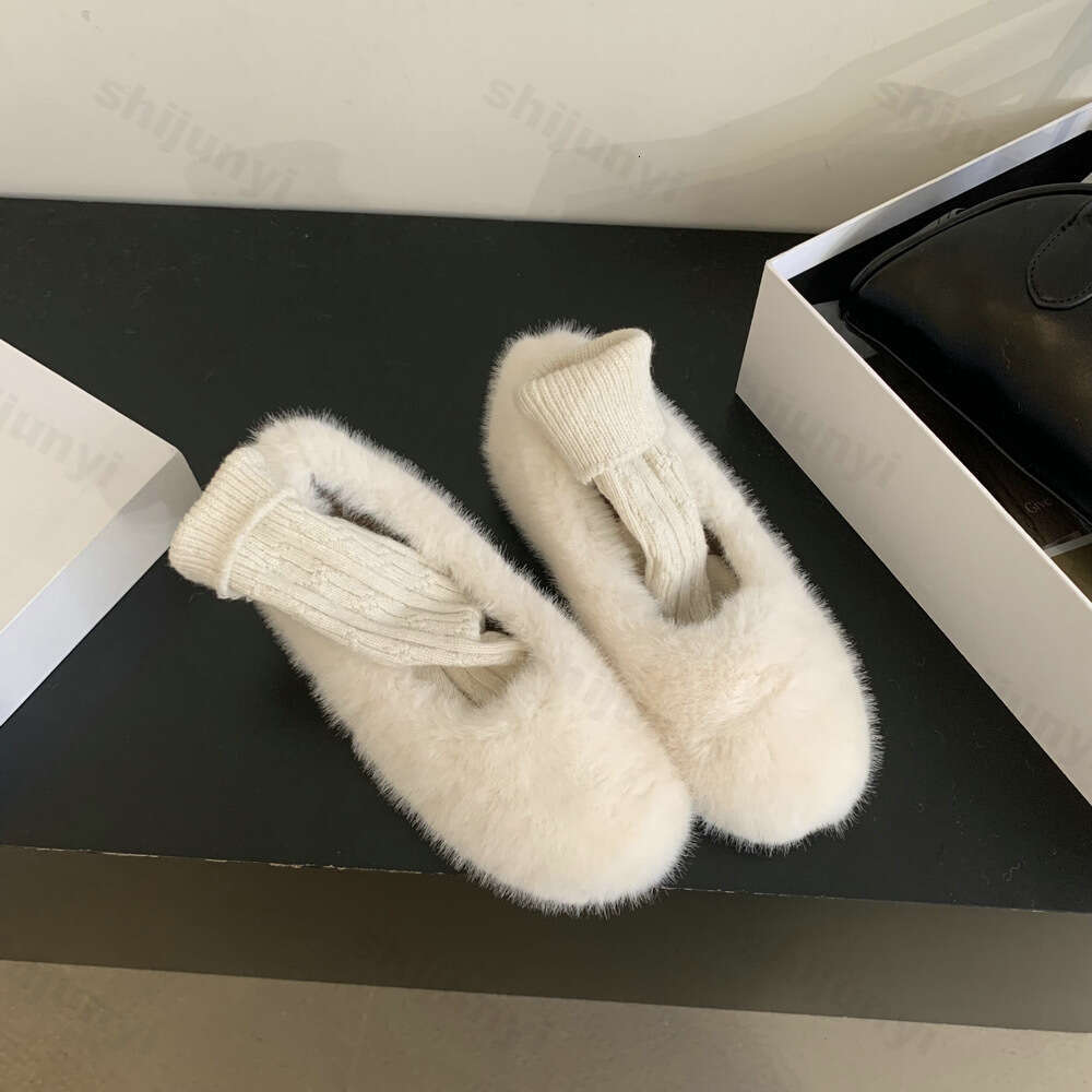 Winter Women Keep Warm Plus Veet Flats New Fashion Fur Slip on Casual for Women Light Walking Shoes atos De Mujer