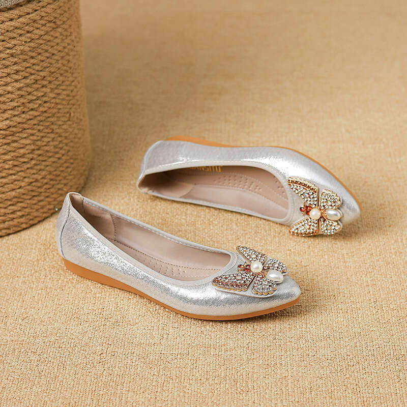 Dou Female Spring Autumn Internet Celebrity, New Pearl Work Flat Bottom Single Shoes, Large Butterfly Water Diamond Driving And Dancing Shoes