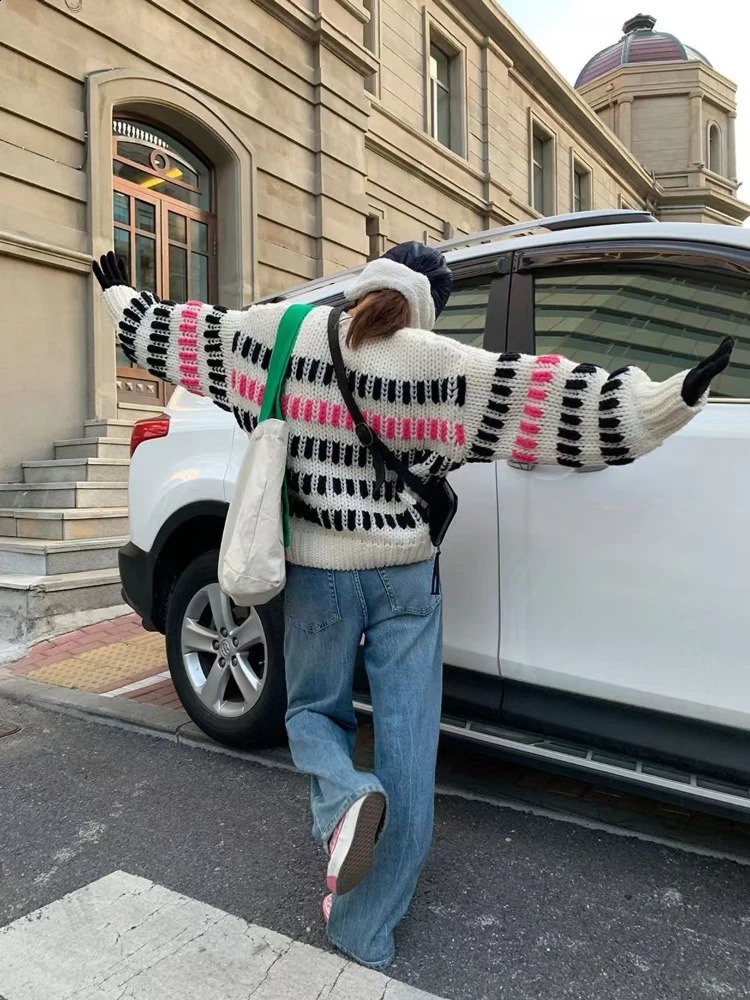 Women Multi Color Striped Thick Casual Round-neck Sweater 2024 Winter Niche Chunky Jumper Knit Top 241223