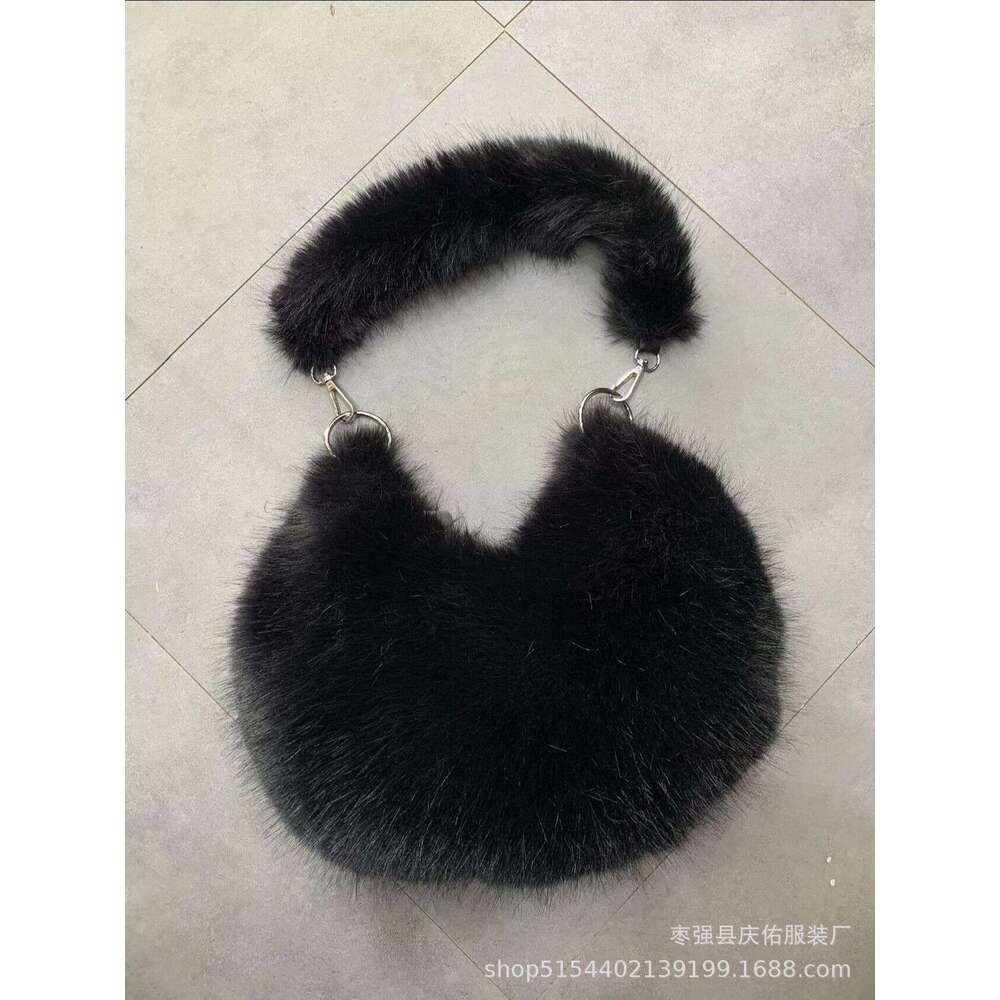 New imitation fox fur plush Korean version design niche versatile new zipper large capacity crossbody shoulder bag