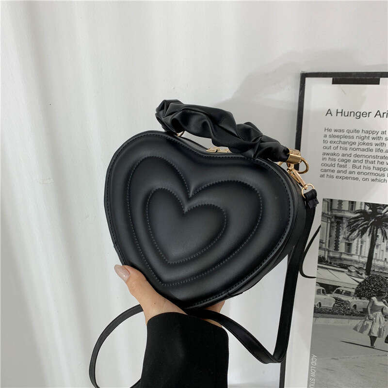 Women's Autumn New Collection Simple Fashion Love Box Handheld Single Shoulder Crossbody Bag