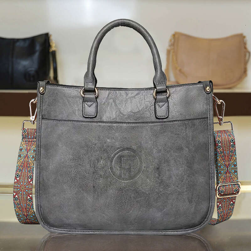 European And American Retro Women's New Shoulder Large Capacity Fashionable Crossbody High-End Bag For Women