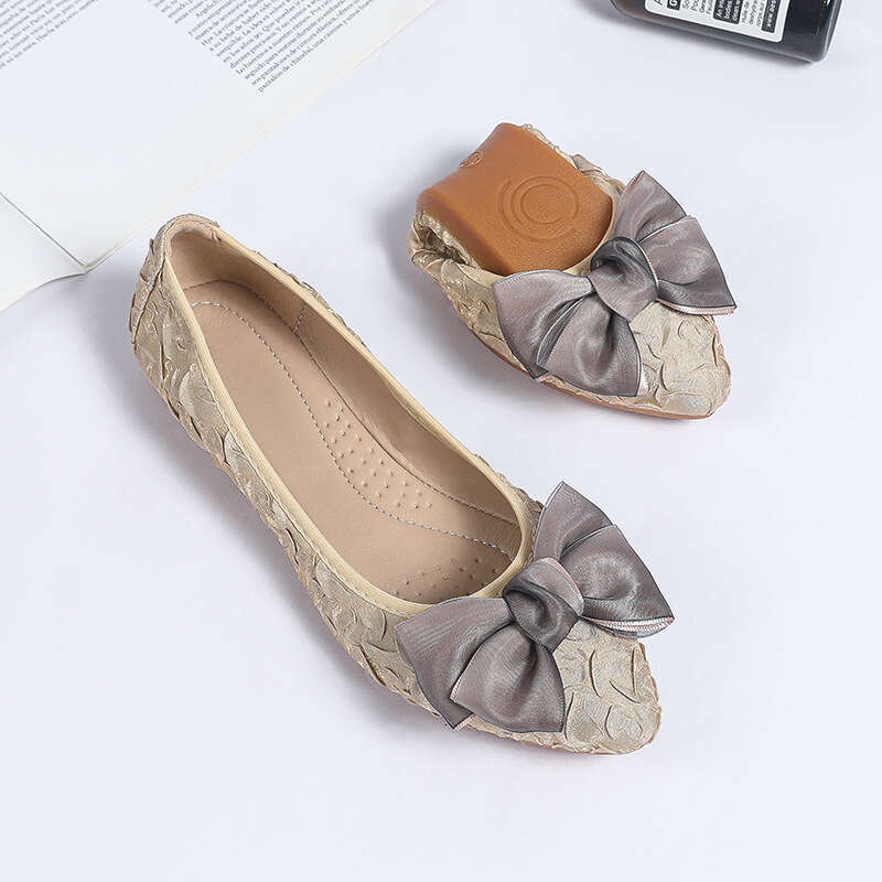 Soft Soled Bean For Women's Summer New Grandma Shallow Mouth Scoop Shoes, Low Heel Small Fragrant Style Matching Skirt Single Shoes