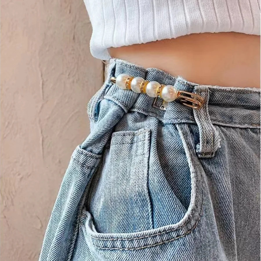 410Pcs AntiExposure Neckline Buckle Fashion Clothing Brooches for Women Pearl Lapel Pin Sweater Dress Brooch Pins Badge 241220