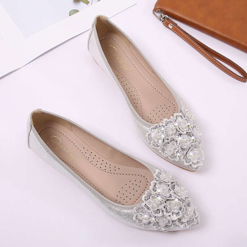 2021 Summer Shallow Mouth Single Versatile Evening Breeze Gentle Flat Bean Large Women's Shoes 41-43