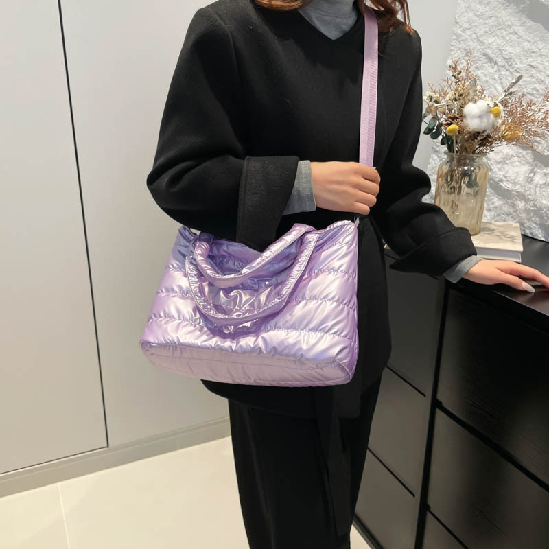 Designer Solid Color Large Capacity Women's Handbag New Multifunctional Bag Casual Bag Down Cotton Jacket Shoulder Bag Lightweight Outdoor Bag