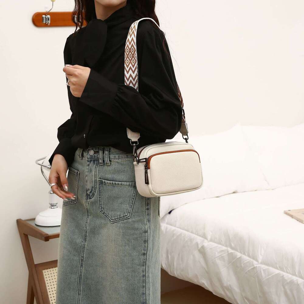 Genuine leather simple contrasting color small square fashionable and versatile crossbody bag, top layer cowhide texture women's bag