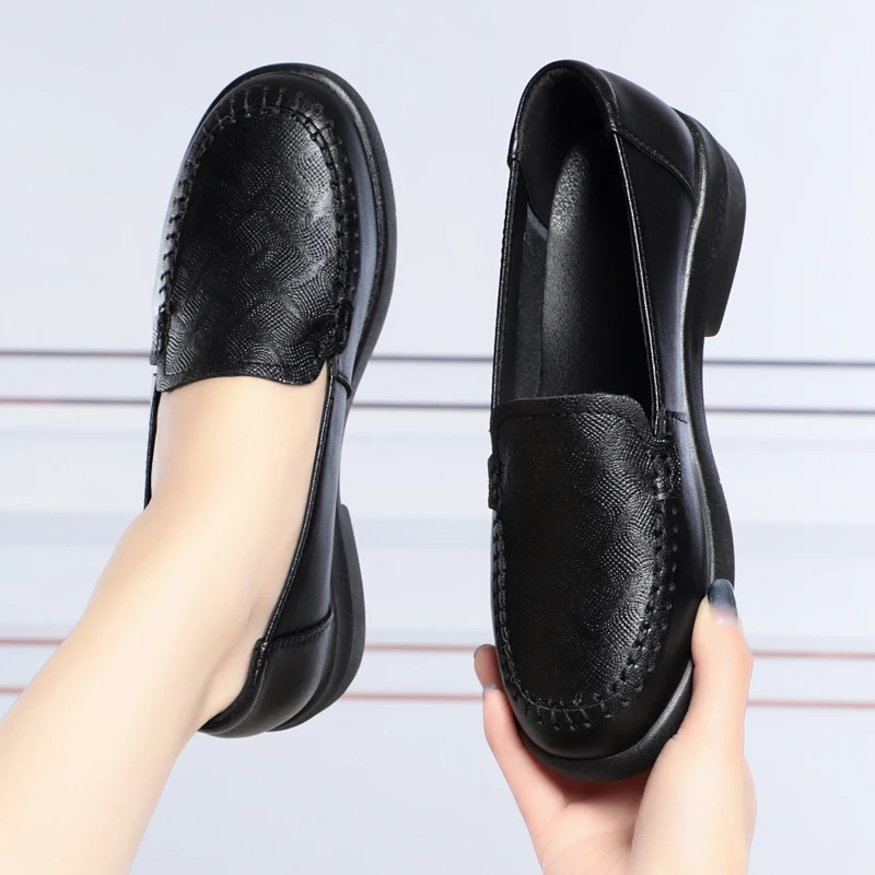 AIYUQI Women Loafers Spring Genuine Leather Cut-out Women Casual Round Toe Large Size Mom Shoes Women