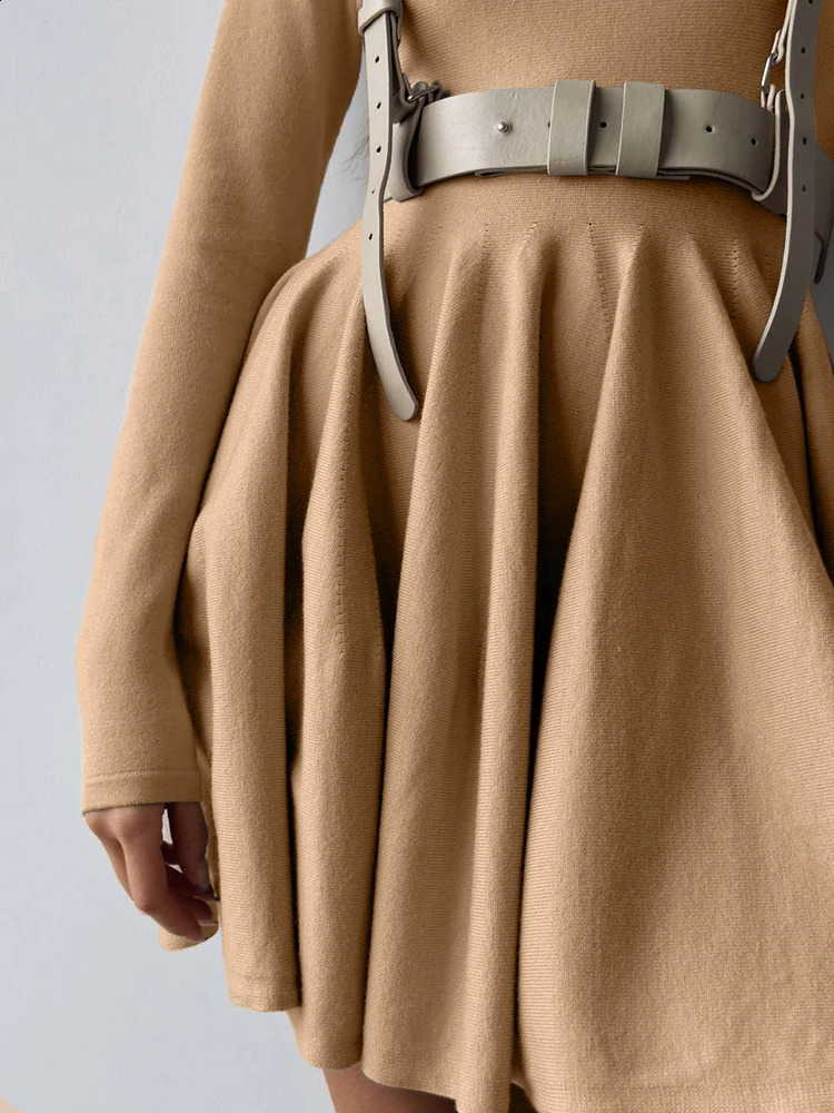 Hirsionsan Elegant Long Sleeve Mini Dress Sweater Women Winter O Neck Tight Sexy Chic Pleated Skirt Basic Female Knit Jumper 241218