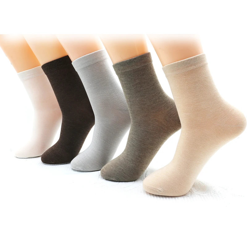 womens bamboo fiber colored fashionable casual Harajuku solid color black and white socks wholesale 5 pairs 241219