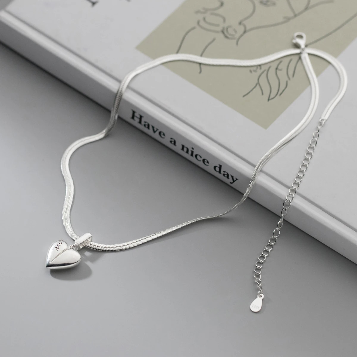 MODIAN 925 Sterling Silver Simple LOVE Heart Pendant Necklace Fashion Snake Chain Necklace For Women Fine Jewelry 241220