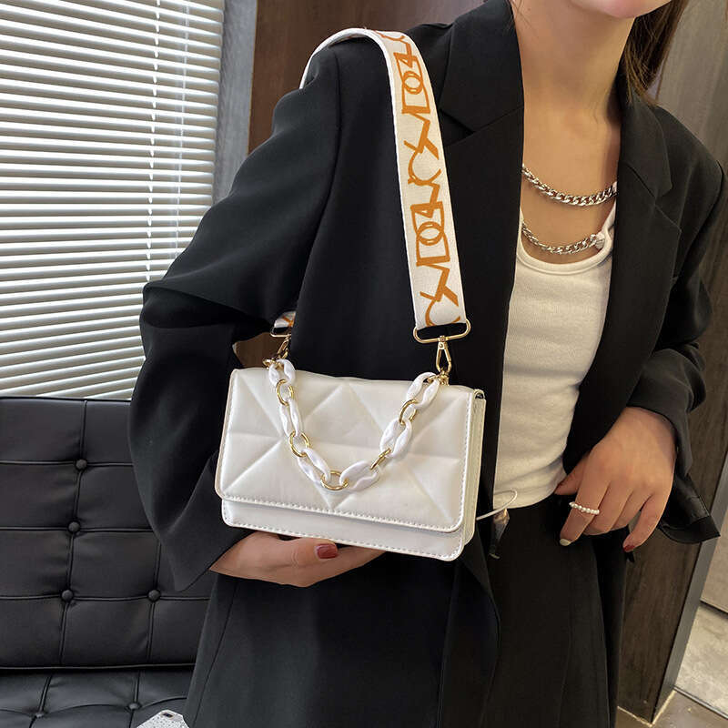 Internet Celebrity Fashion Women's New Style Pressed Grid Small Square Wide Strap Single Shoulder Crossbody Acrylic Chain Bag