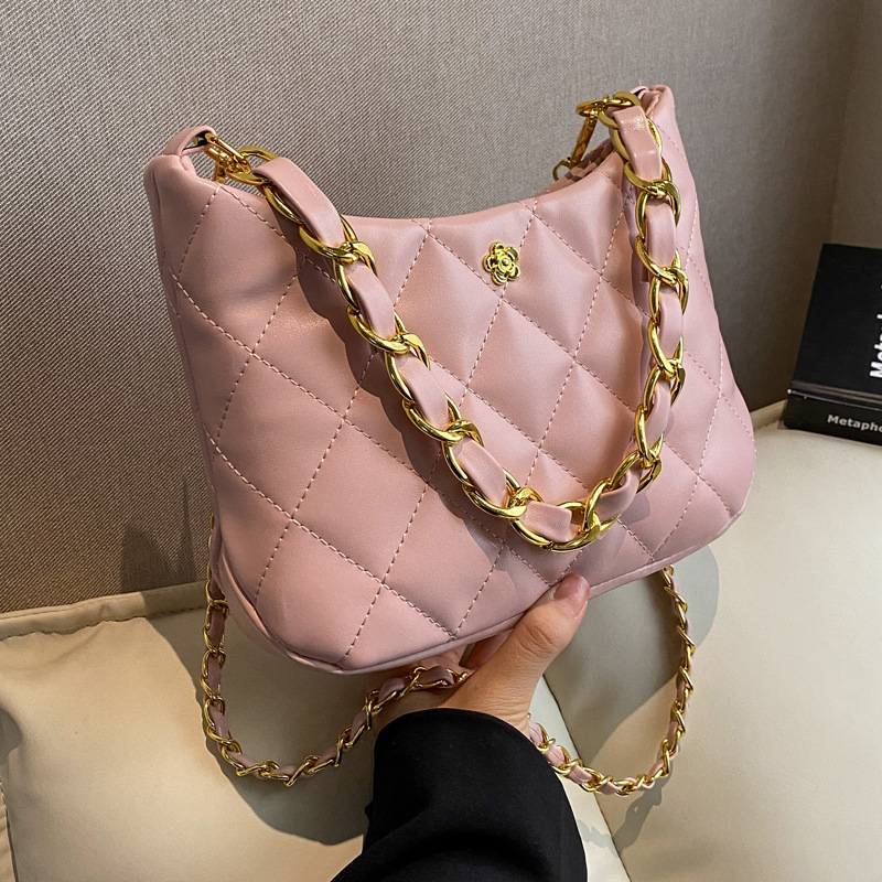 2025 Fashion Designer Women s Handbag New Shoulder Bag Flip Square Large Capacity Chain High Quality Crossbody Bag Outdoor Leisure Wallet Mobile Stora