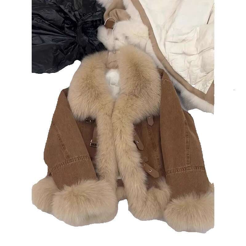 This years popular beautiful Maillard outfit brown 2024 new autumn and winter lamb wool thick coat for women