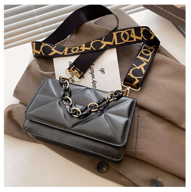 Internet Celebrity Fashion Women's New Style Pressed Grid Small Square Wide Strap Single Shoulder Crossbody Acrylic Chain Bag