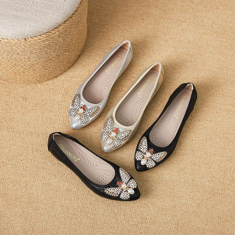 Dou Female Spring Autumn Internet Celebrity, New Pearl Work Flat Bottom Single Shoes, Large Butterfly Water Diamond Driving And Dancing Shoes