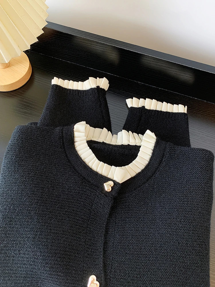 Womens Clothing 2024 Autumn Love Button Knitted Cardigan Jacket Lazy Style Sweet Fashion Sweater Tops 241220