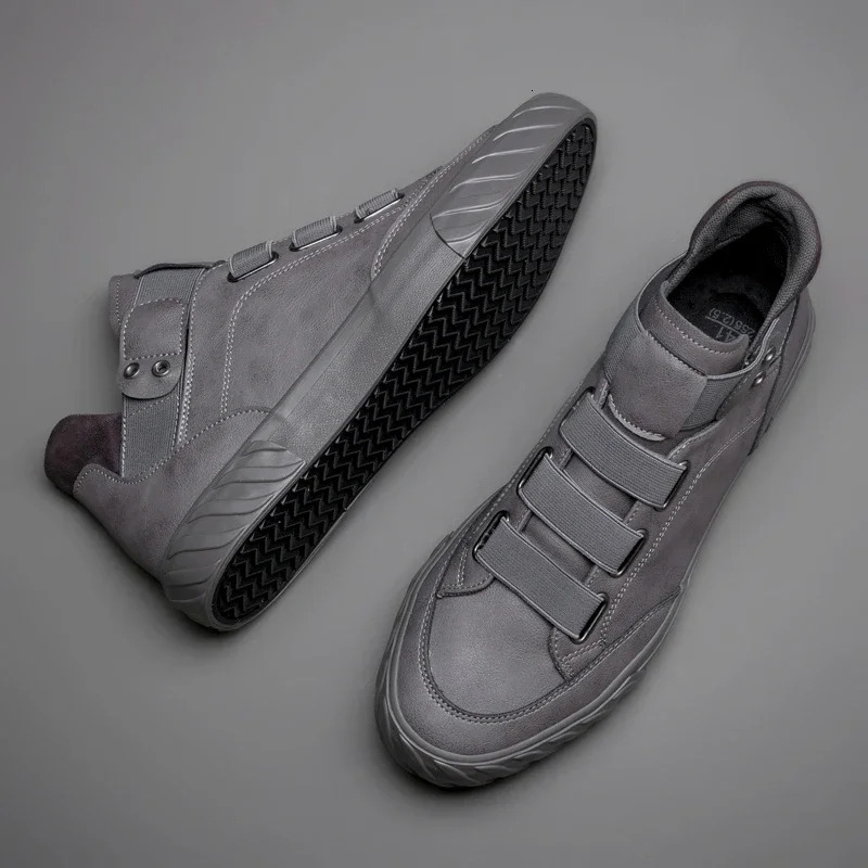 2025 New Men's Genuine Leather Korean Fashion Comfortable Le Fu Shoes Outdoor Fashion High Top Sports Shoes Designer Moccasins Men's