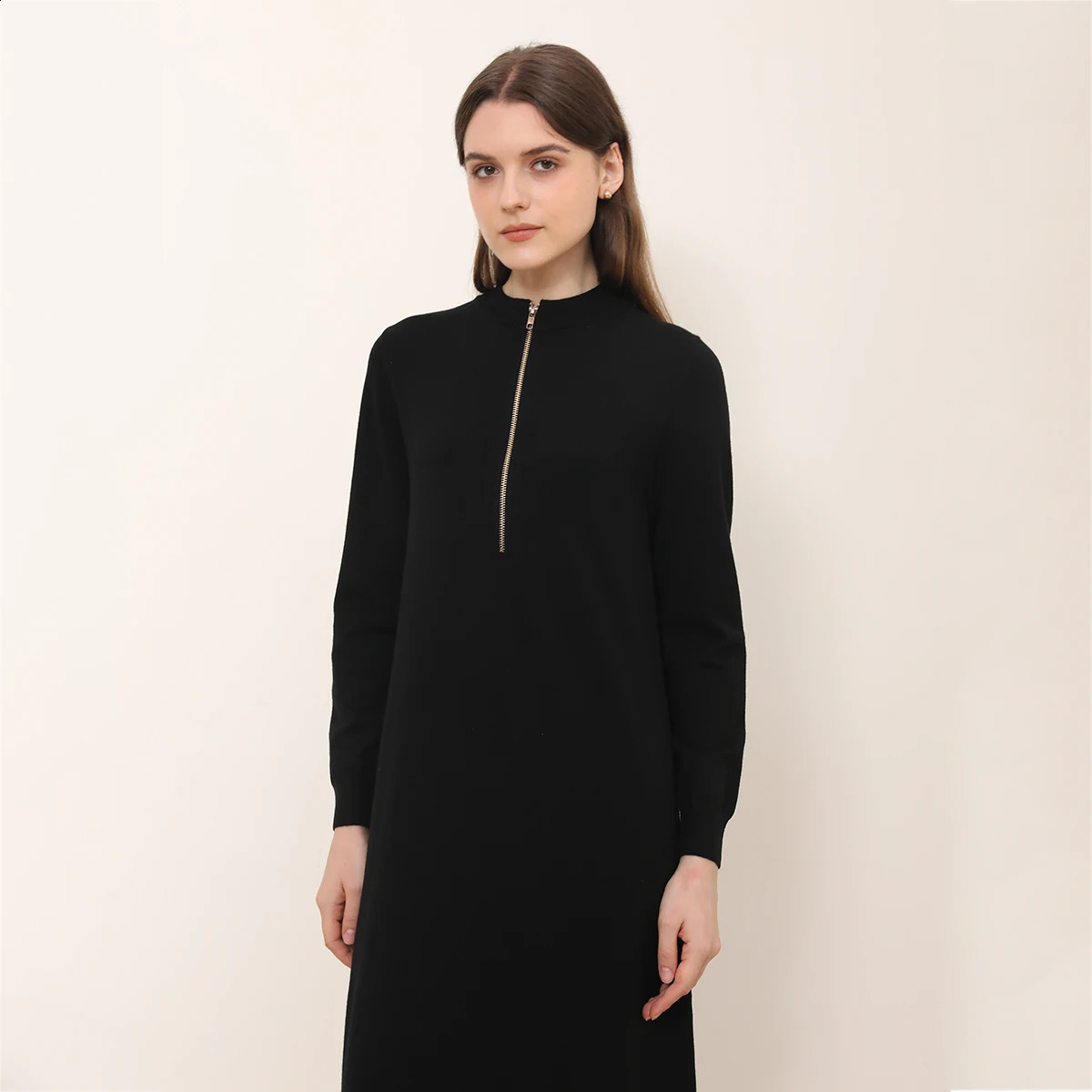 AP 25 AW Women ZIipper Sweaters Maxi Dress Soft and Comfortable Black Casual Half High Collar Stretch 241218