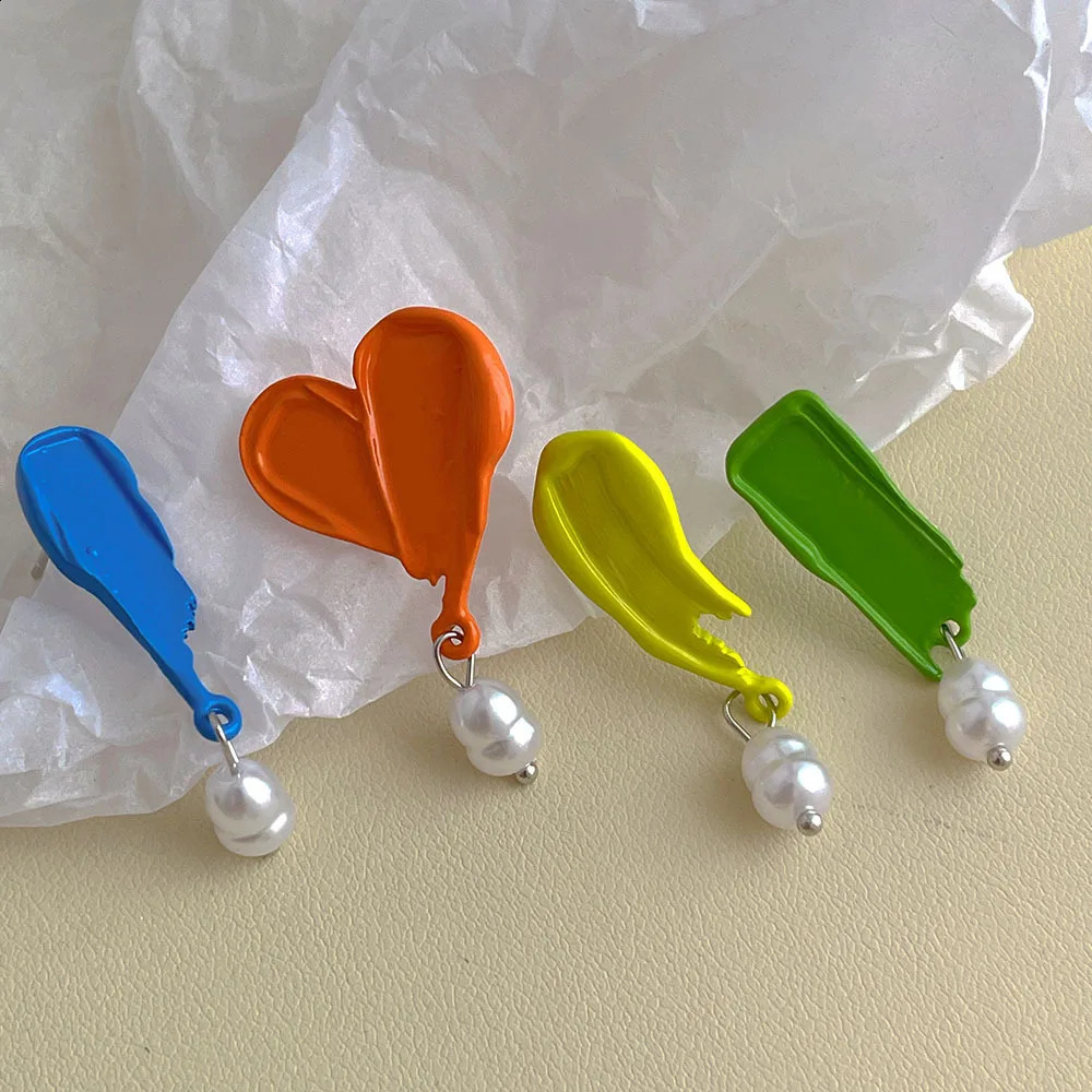 Colorful Asymmetrical Metal Pearl Drop Earrings for Women Simple Unique Fashion Party Jewelry Accessories 241223