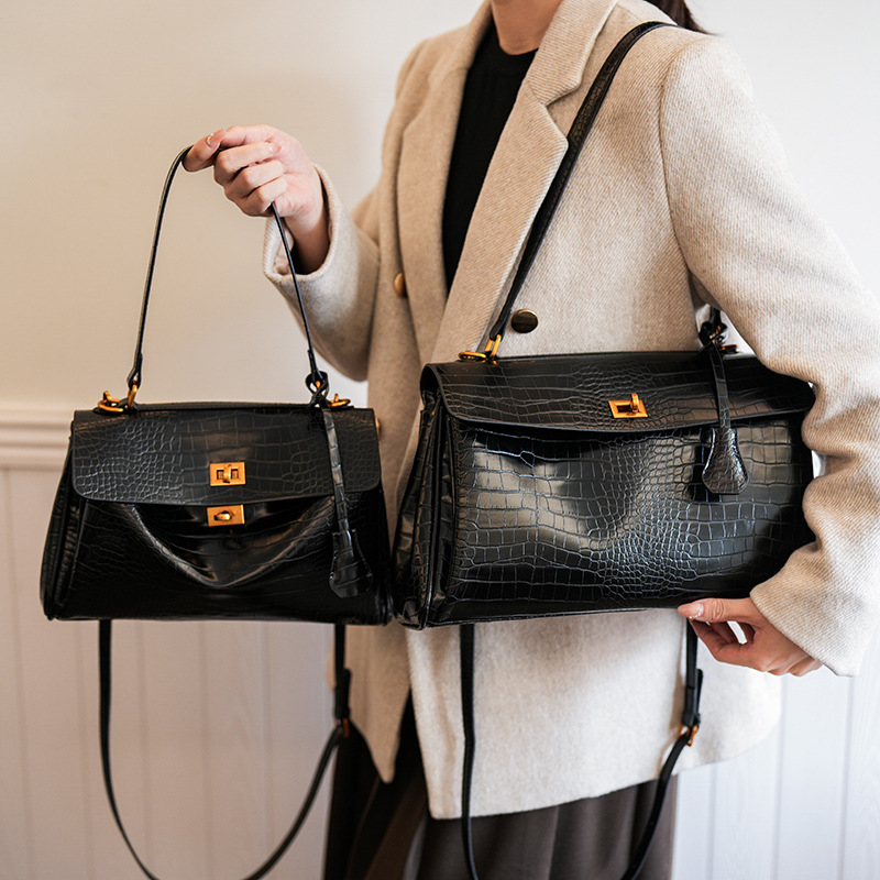 2025 Women's Single Shoulder Tote Bag - Square Handheld File Bag, Large Capacity Crossbody, Perfect For Work Or Everyday Use New Free Delivery De