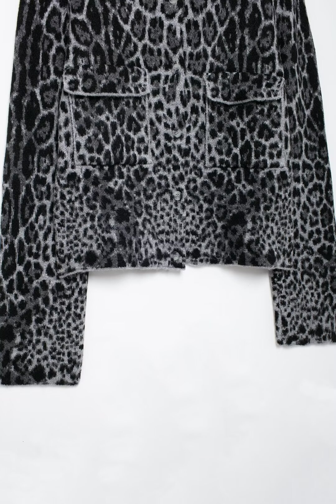 RZRA Original 2024 Autumn And Winter New Women's Leopard Jacquard Long-Sleeved Knitted Jacket Coat Temperament Versatile