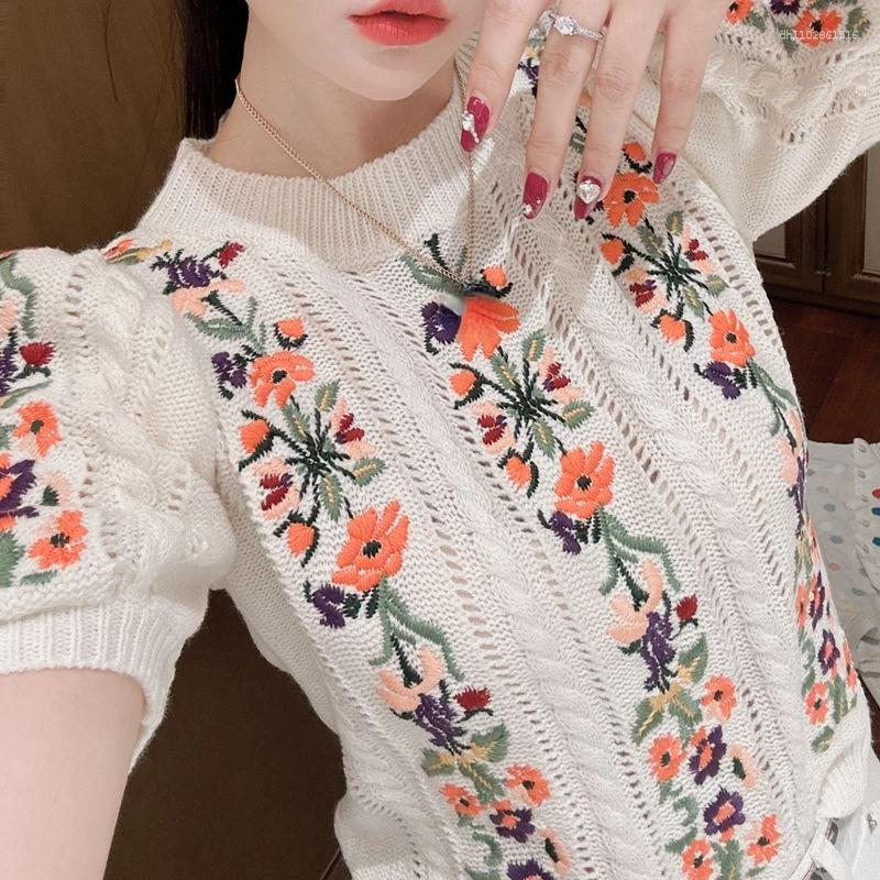 Women's Sweaters Vintage Elegant Embroidered Knitted Sweater Tshirt Women Summer Sleeve O-neck Tops Pullovers Stylish Fashion Chic