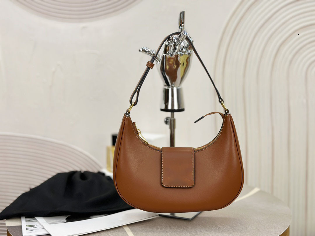 2024 New High-End Designer Multifunctional Armpit French Bar Bag, Fashion Trendy Shoulder Tote