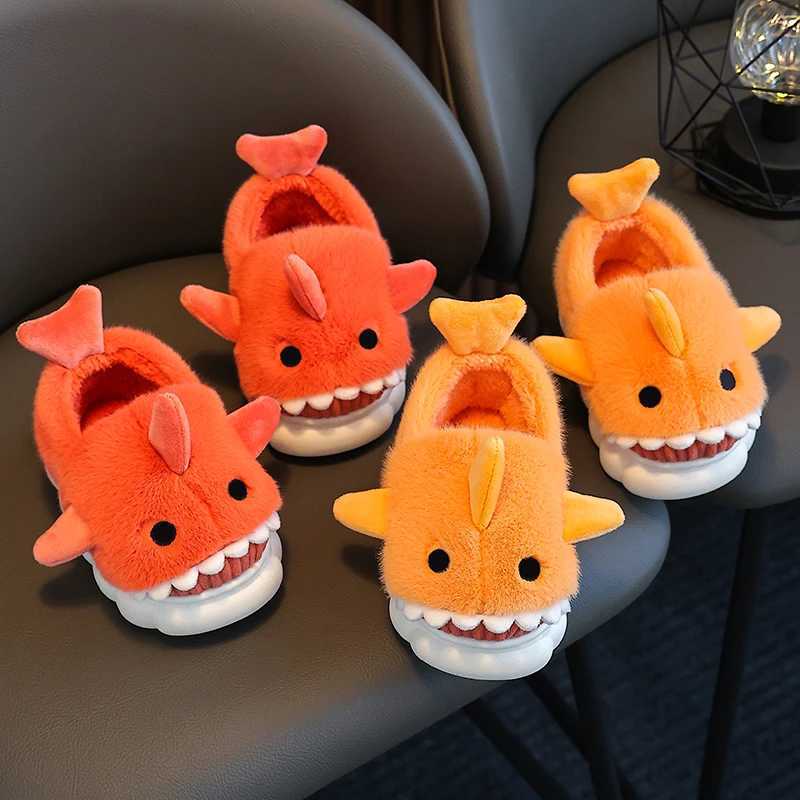 Slipper Winter Heel Wrap Cotton Slippers Childrens Cute Cartoon Shark Non-slip Soft Sole s Boys Girls Junior Warm Plush Home Shoes S2412231