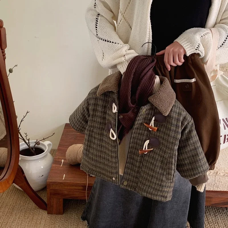 Kid Parkas Coats Children Horn Buckle Children Tweed Coat Boy Cotton Plaid Coat Baby Warm Autumn and Winter Thick Coat 241223