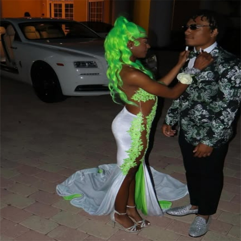 Amazing Black Girls Prom Dress With Green Lace Beaded O Neck Mermaid Evening Dress Sexy Slit Dance Formal Birthday Party Gowns Illusion Back Vestio De