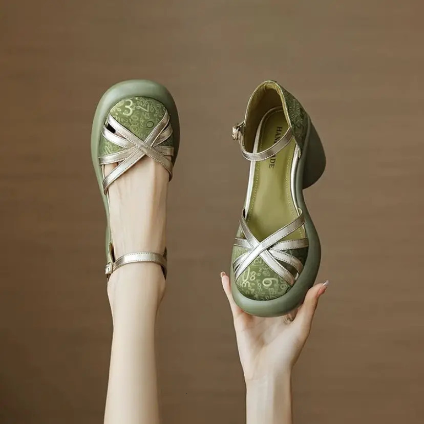 Chinese Style Thick High Heels and A of 2024 Summer Hollow Thin Strap Soft Sole Roman Waterproof Platform Sandals 241213