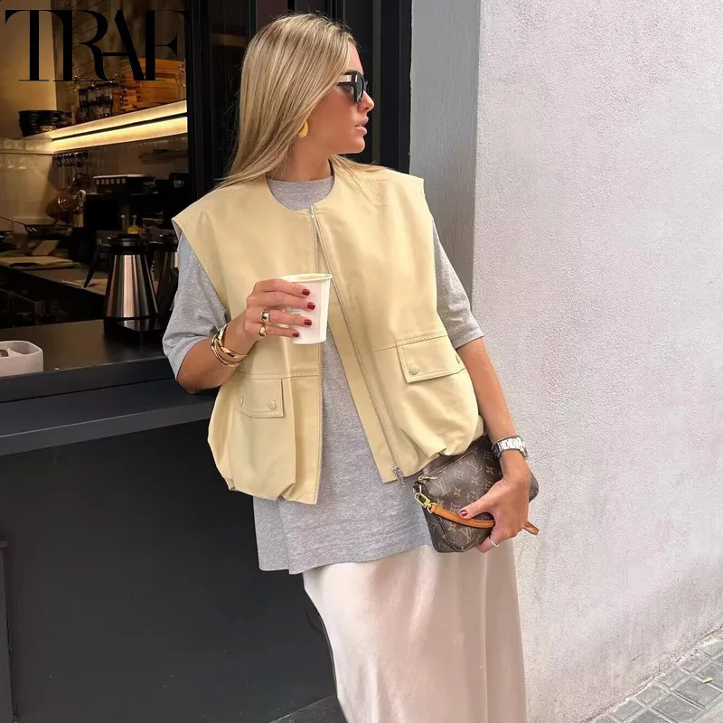 TRAF 2024 Womens Vest Cropped Sleeveless Jacket Women Stylish Pleated Black Short Coats Zipper Casual In Outerwears 241220